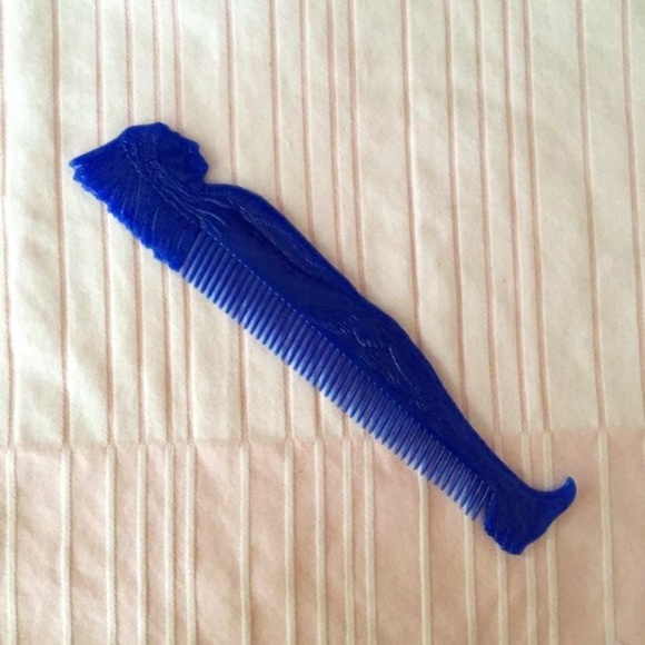 Vintage Blue Native American Chieftain Comb - Picture 1 of 2